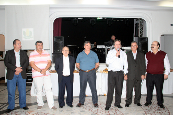 DIRETORIA da Unepa (União das Empresas de Panificação e Afins da Baixada Santista) reunida no dia 5 de julho na sede social do Centro Cultural Português, evento para celebrar o Dia do Panificador.