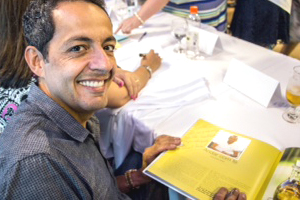 Eduardo Mina, autor do livro Receitas que alimentam a alma. Foto: Gilson Anunciação