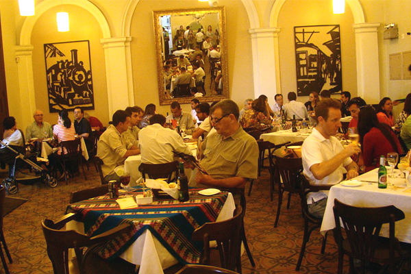 EstacaoBistroSantos